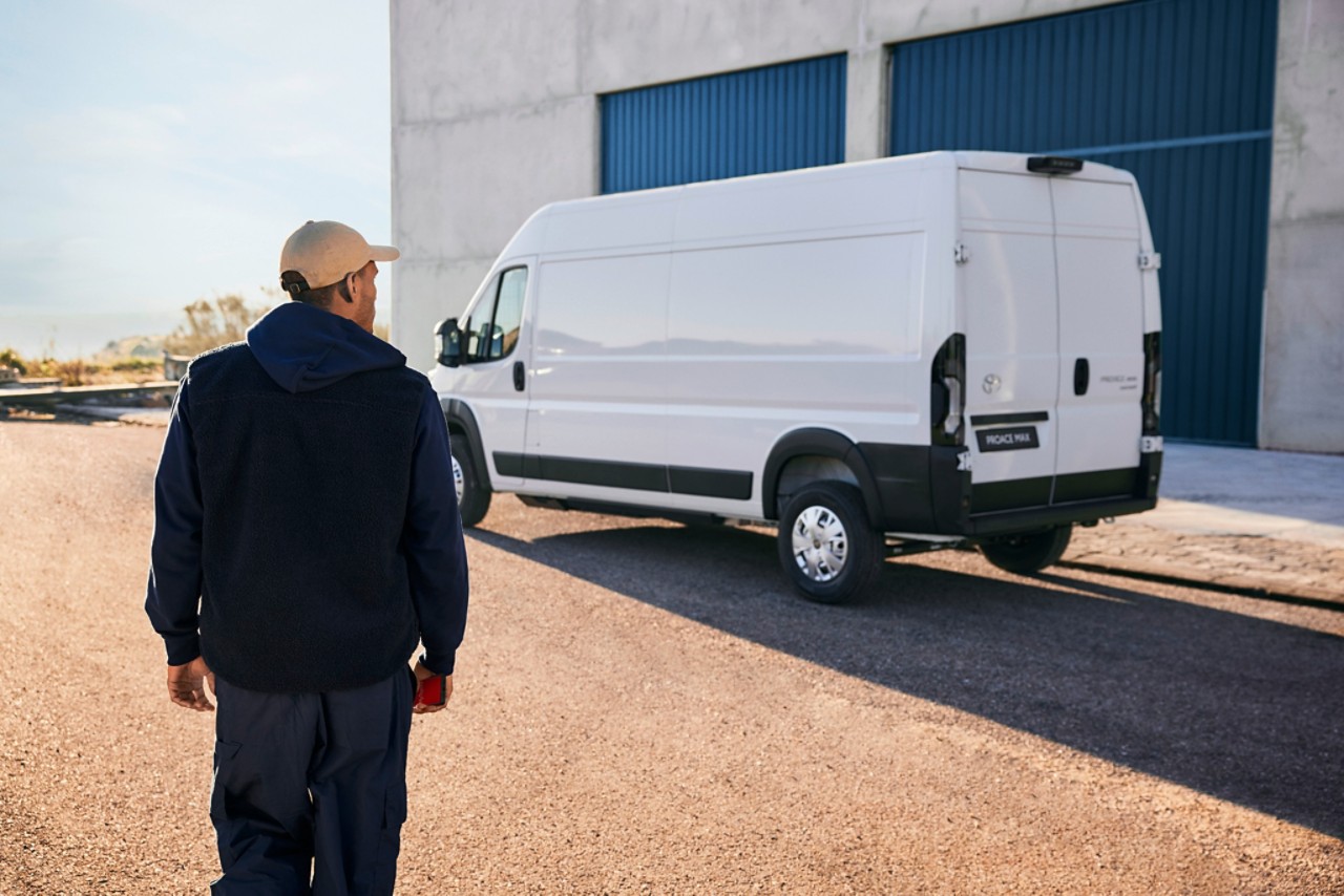 Man loading Toyota Proace